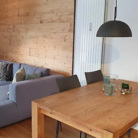 Mit Terrasse Im Alpinen Stil Apartament