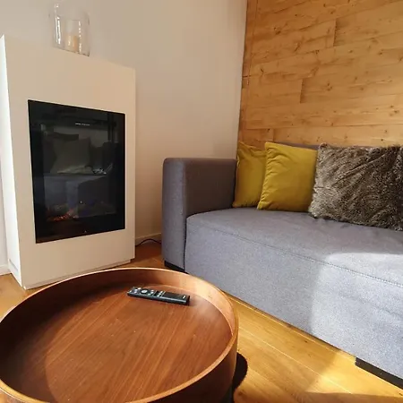 Apartament Mit Terrasse Im Alpinen Stil *